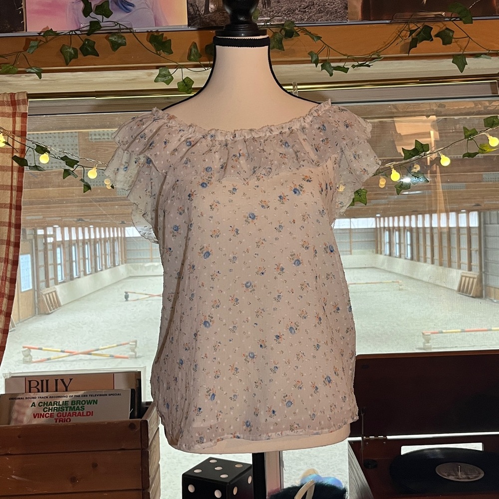 🌷Floral Ruffle Sleeve Top🌷